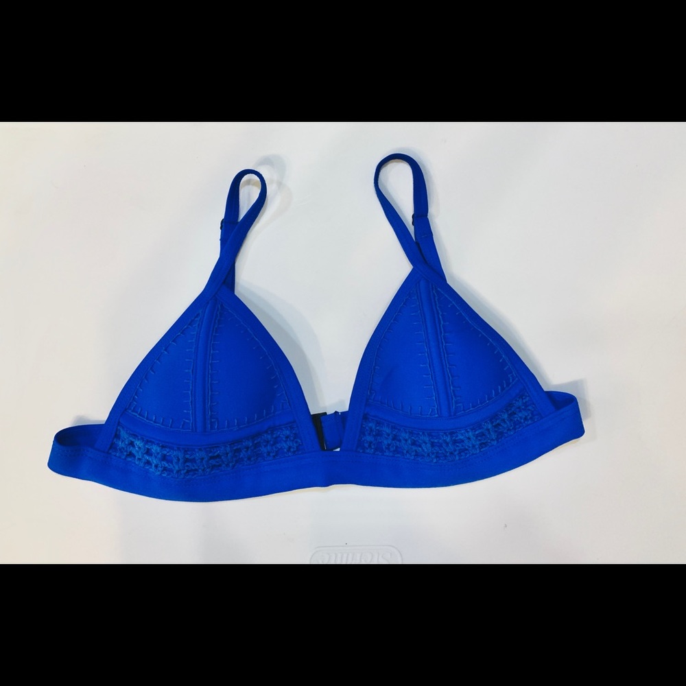 TRIANGL Blue Crochet Bikini Top Sz xS